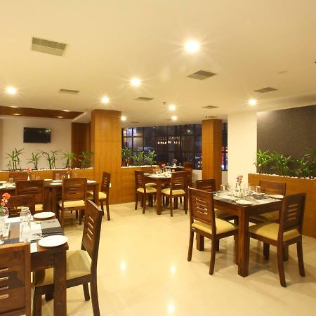 Laimar Suites Kochi Exterior photo