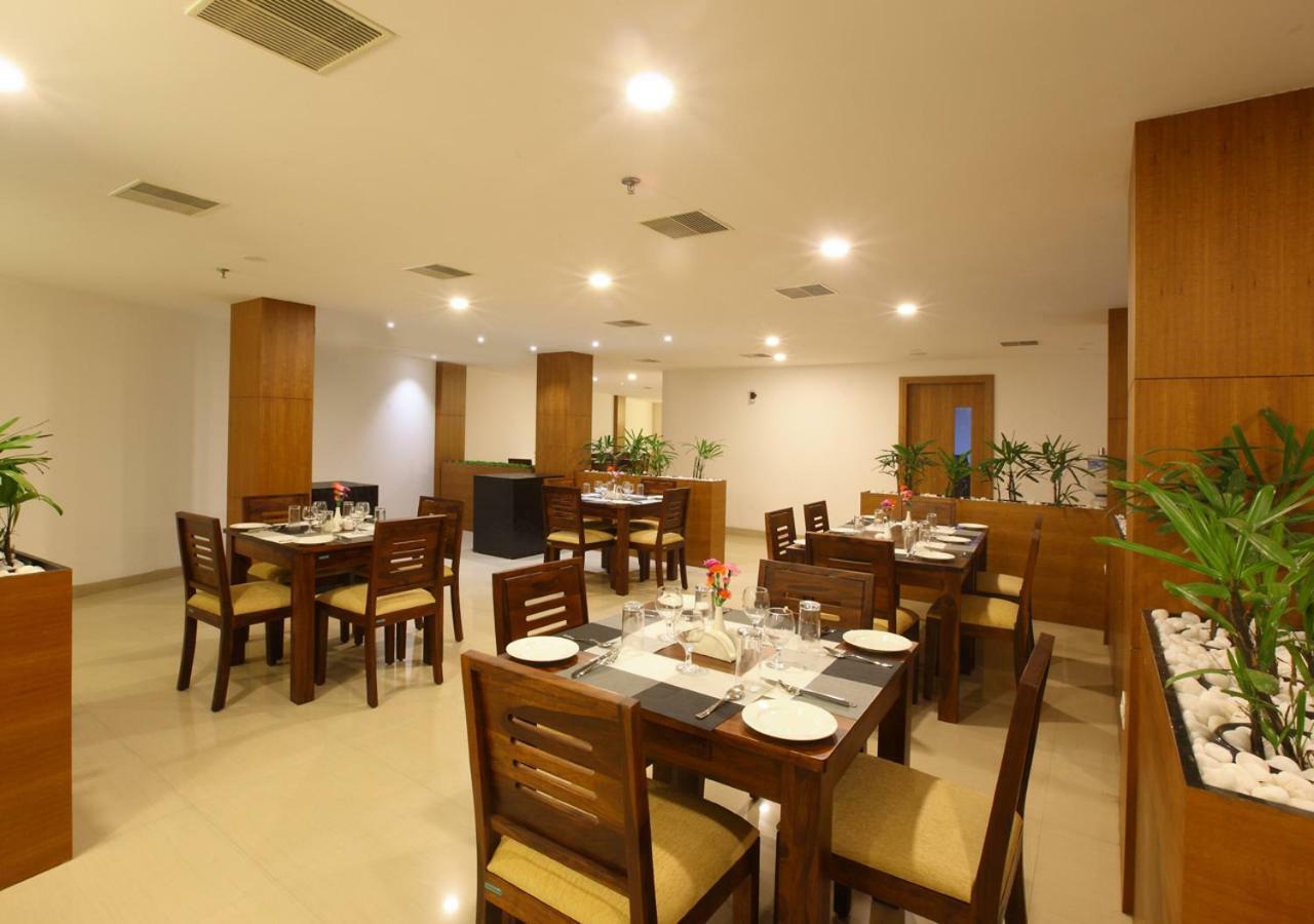Laimar Suites Kochi Exterior photo