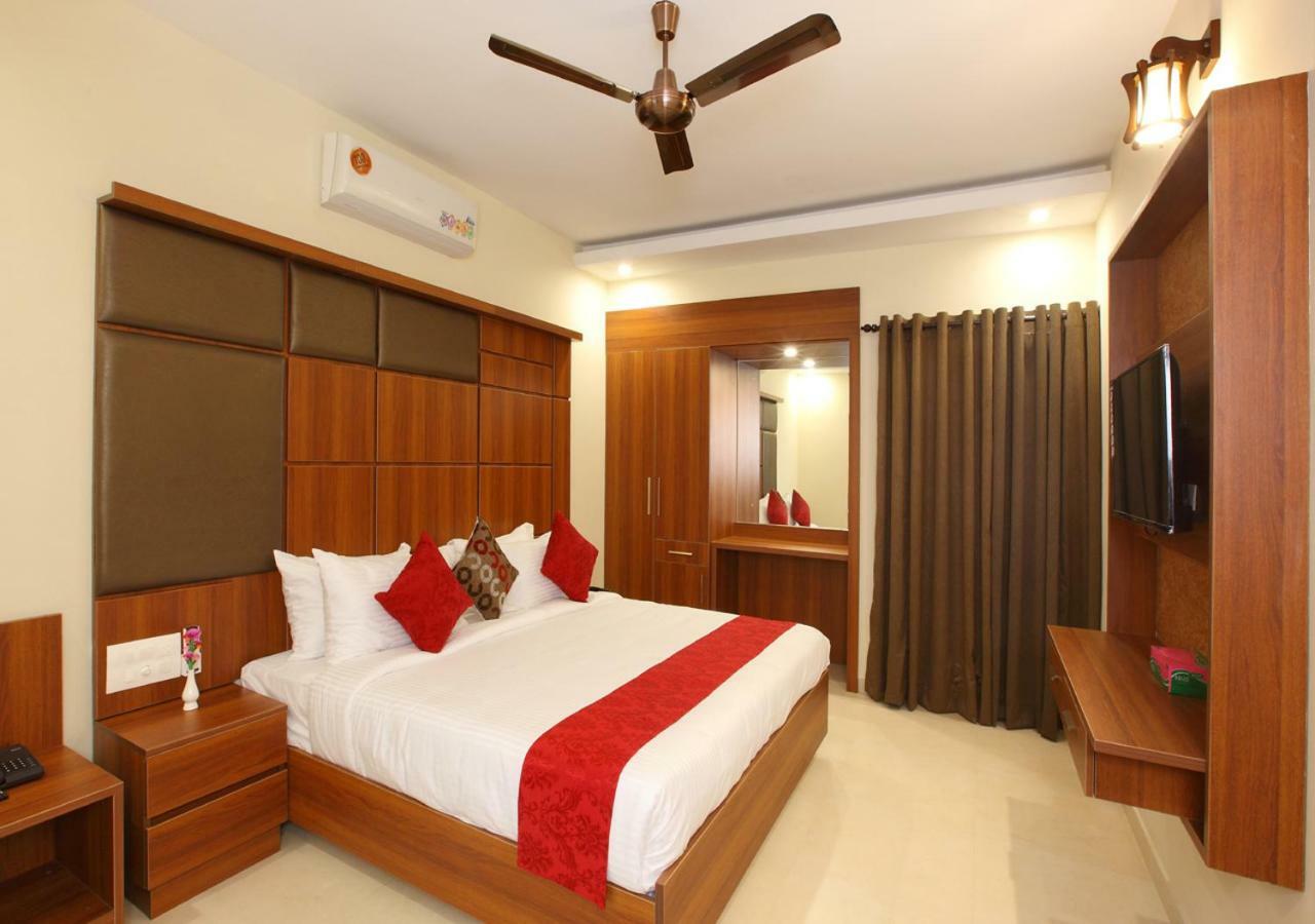 Laimar Suites Kochi Exterior photo